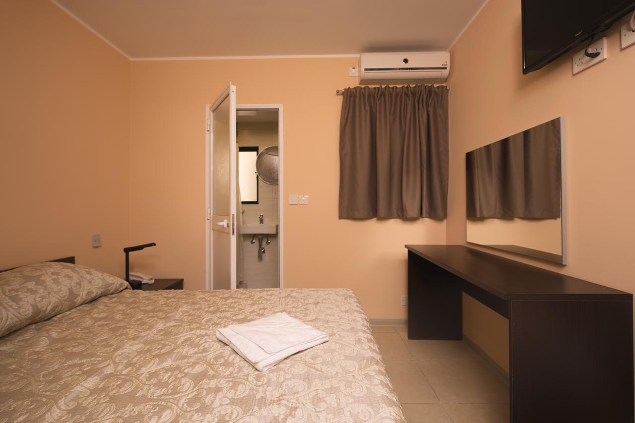 Sogdiana Guest House Saint Julian's Ngoại thất bức ảnh