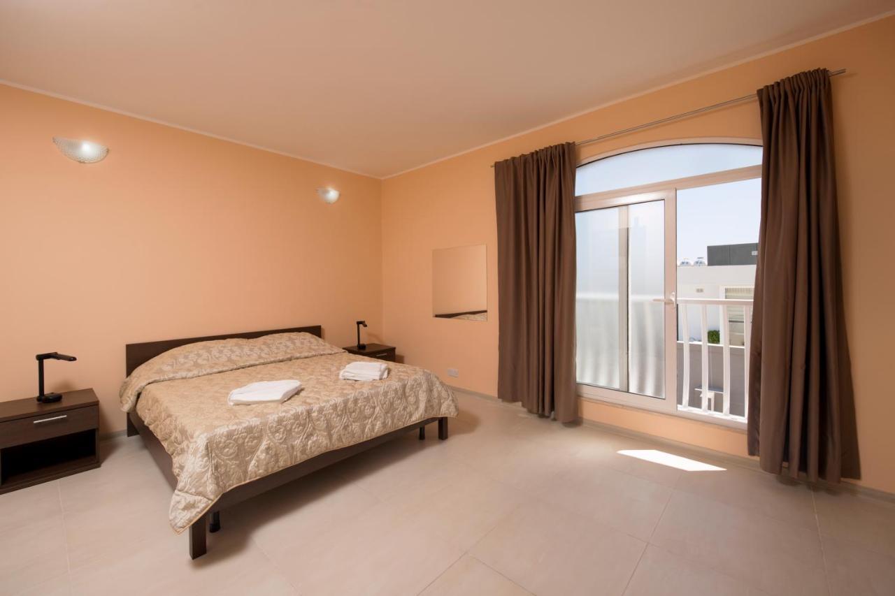 Sogdiana Guest House Saint Julian's Ngoại thất bức ảnh